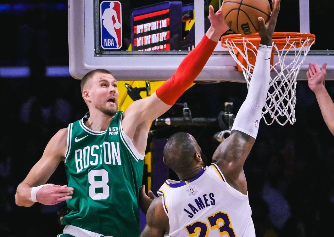 公牛爆冷墨西哥男篮，杰伦·布朗统治全场