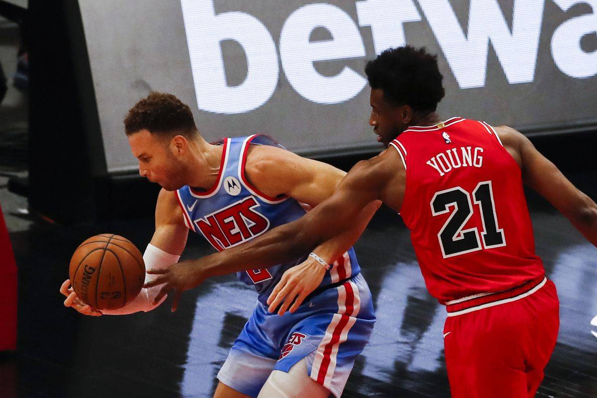 篮网B队鏖战雄鹿B队,拉文完成帽子戏法 篮网B队鏖战雄鹿B队,拉文完成帽子戏法