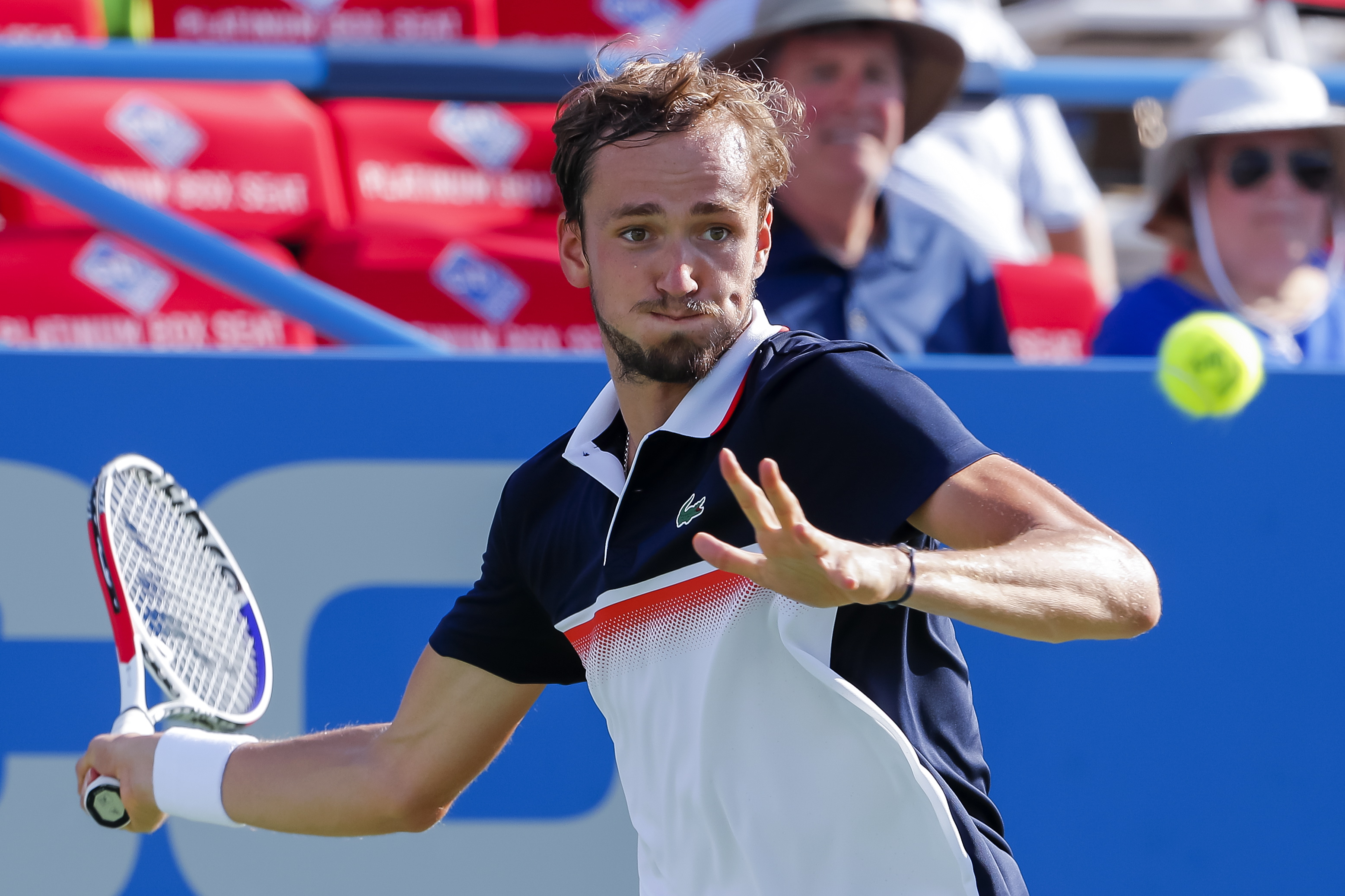 关于法国网球队绝杀英国网球队，梅德韦杰夫打破历史纪录的信息