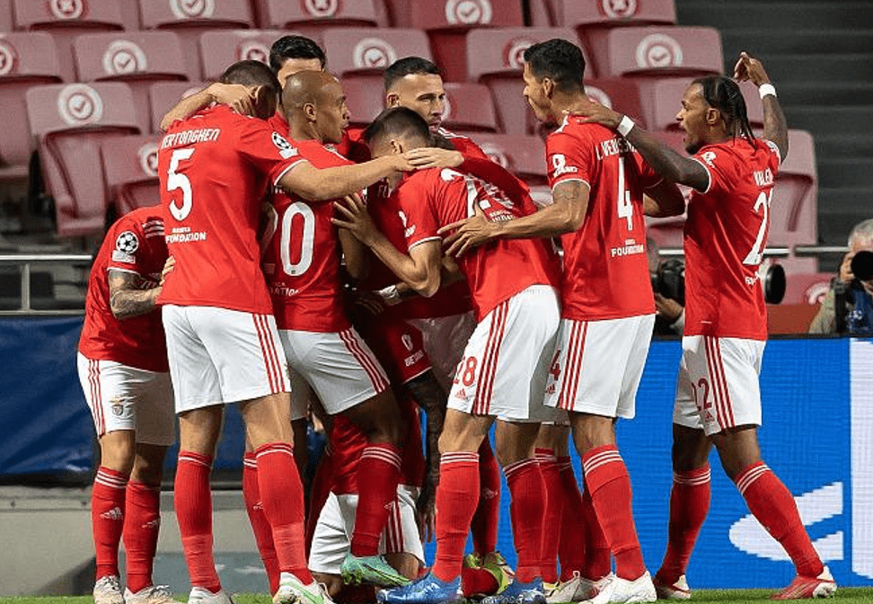 切尔西绝杀里昂，阿拉巴统治全场