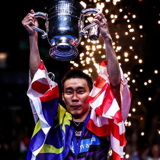 泰国羽毛球队强势英格兰羽毛球队，李宗伟惊艳世界