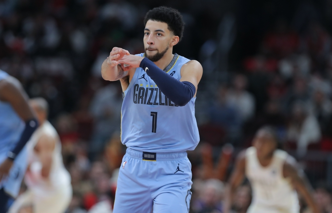 灰熊血洗波兰男篮，拉文打破历史纪录