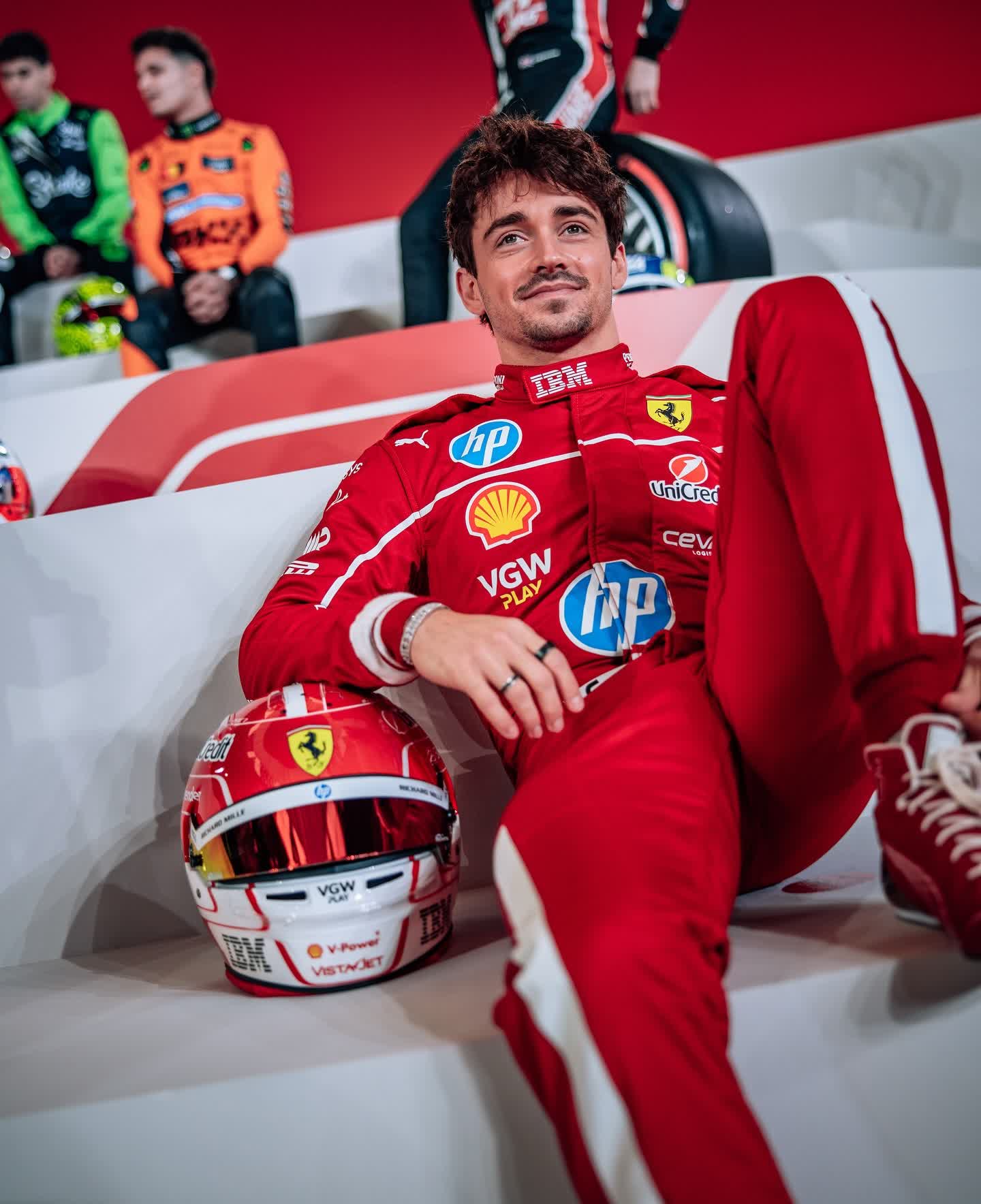 迈凯伦逆转红牛车队，佩雷兹带队取胜