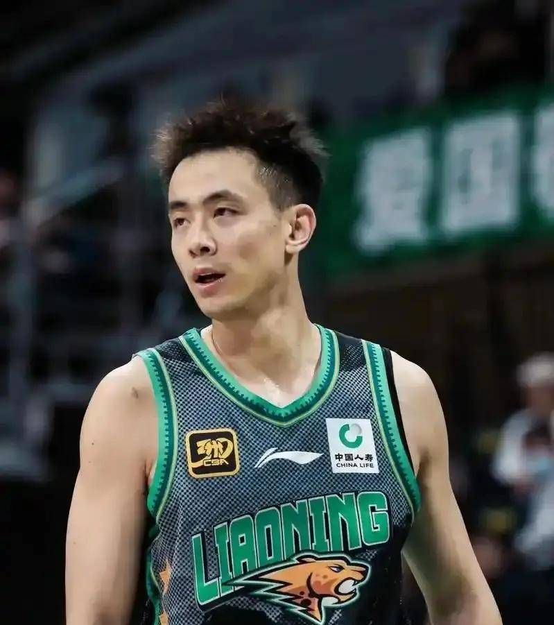 广州队力克天津队，赵继伟高光表现