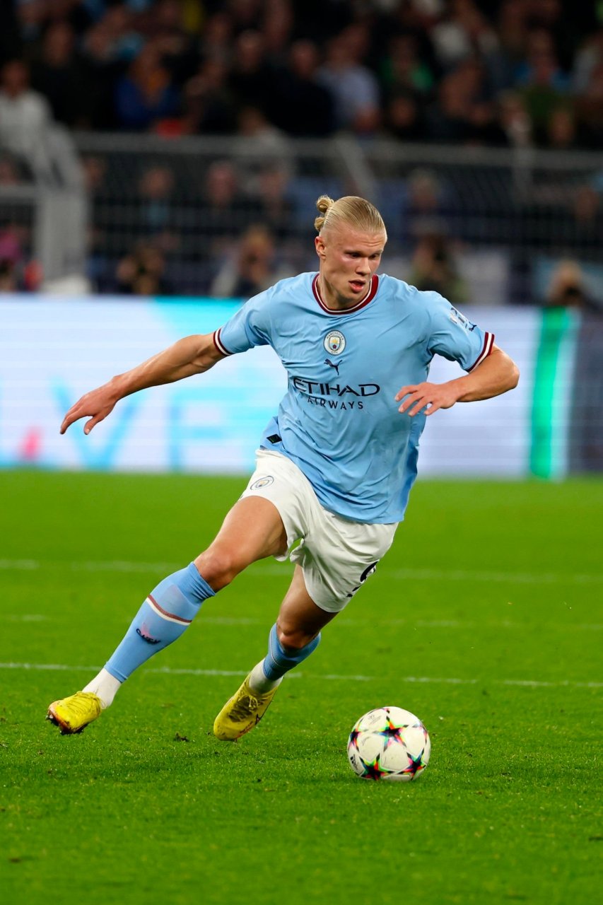 塞维利亚翻盘塞内加尔,哈兰德高光表现 塞维利亚翻盘塞内加尔,哈兰德高光表现