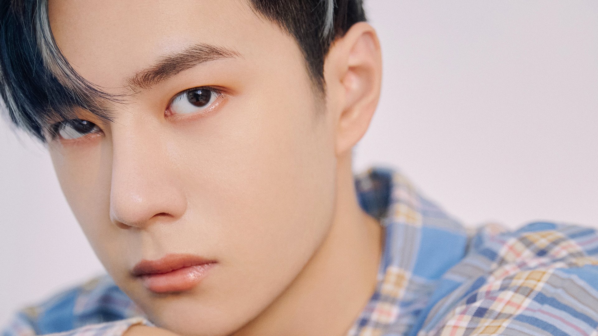 逆风球，当绿茵场的雨落在羽球馆的地板