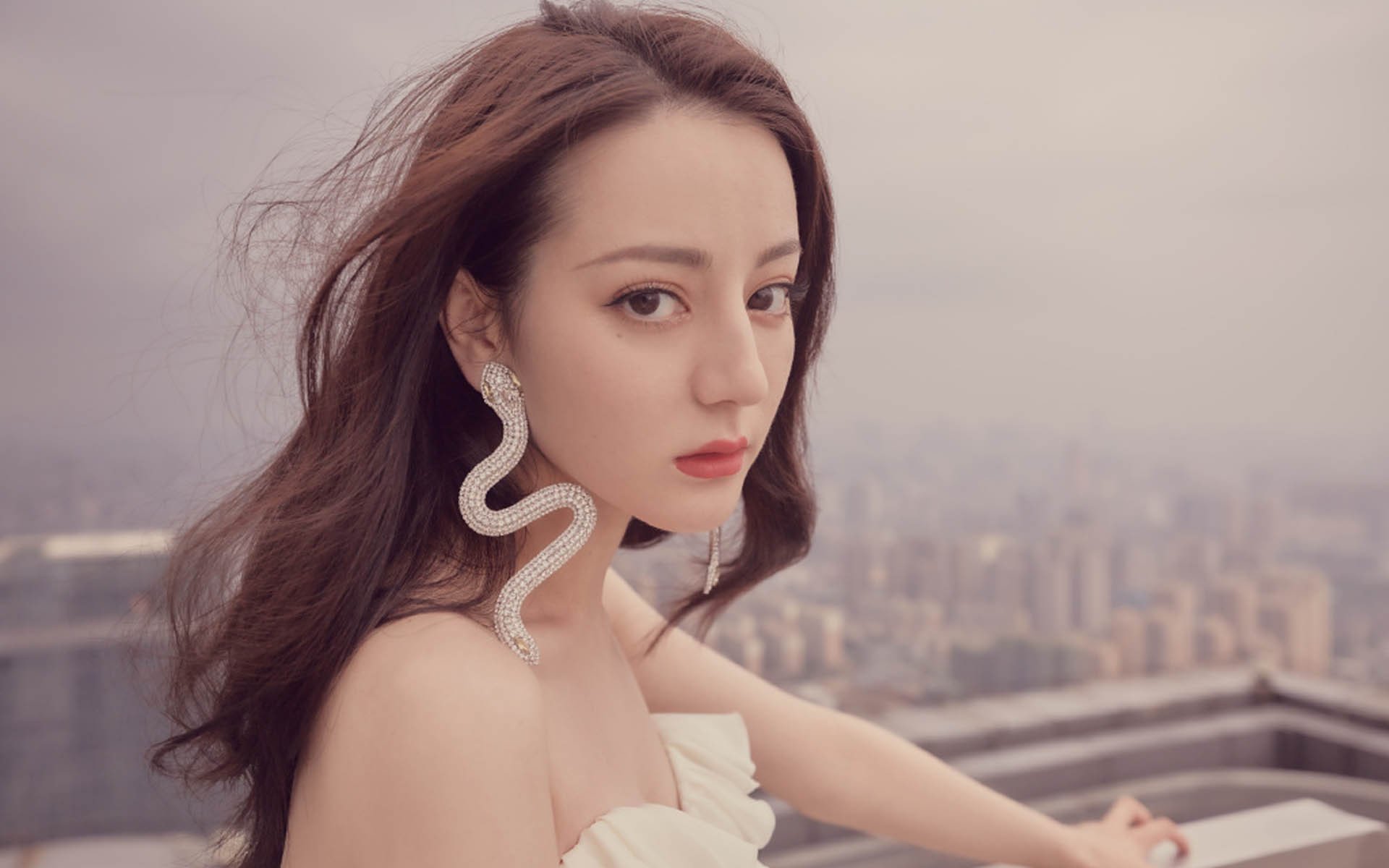 平行世界的同一种心跳,伊拉克的铁血球场与阿劳霍的征服之夜