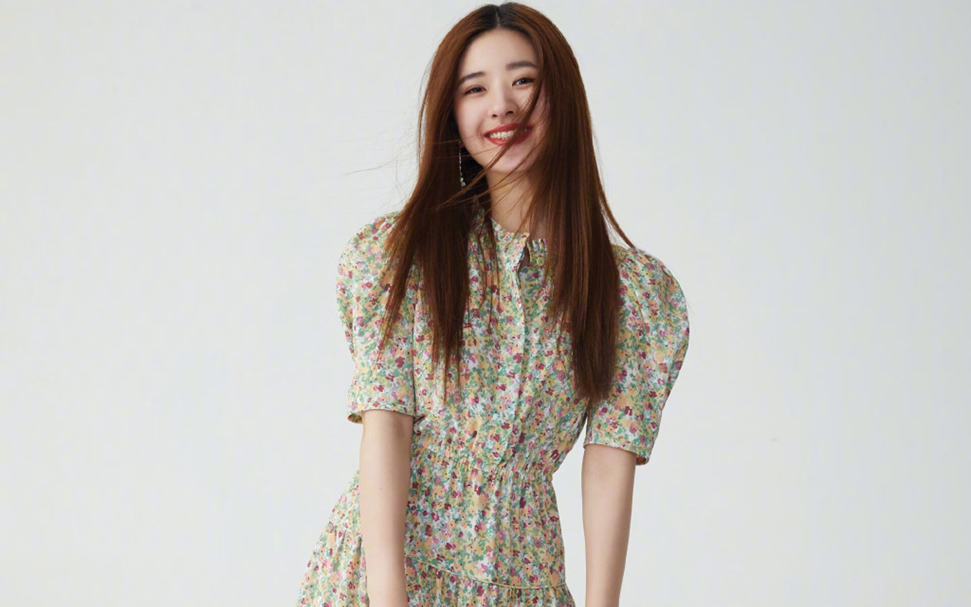 范弗利特变阵攻城锤，快船铁骑踏破天山防线—跨联赛虚拟对决的技术维度想象